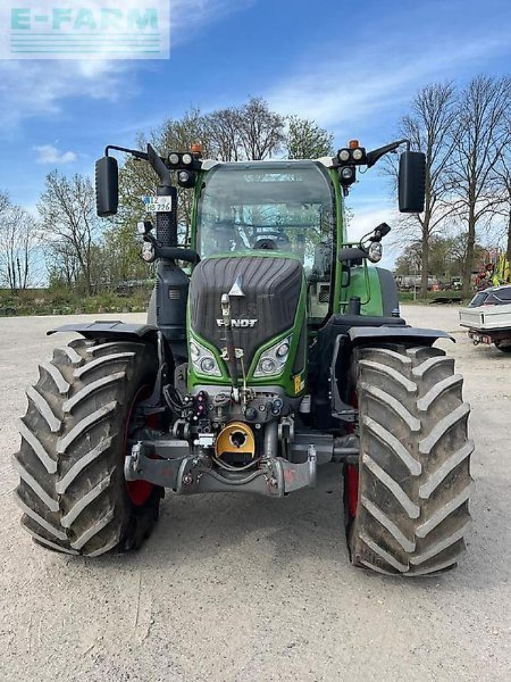 Fendt 724 vario profi plus scheckheftgepflegt fzw led ProfiPlus - Farm tractor: picture 3 Fendt 724 vario profi plus scheckheftgepflegt fzw led ProfiPlus - Farm tractor: picture 3