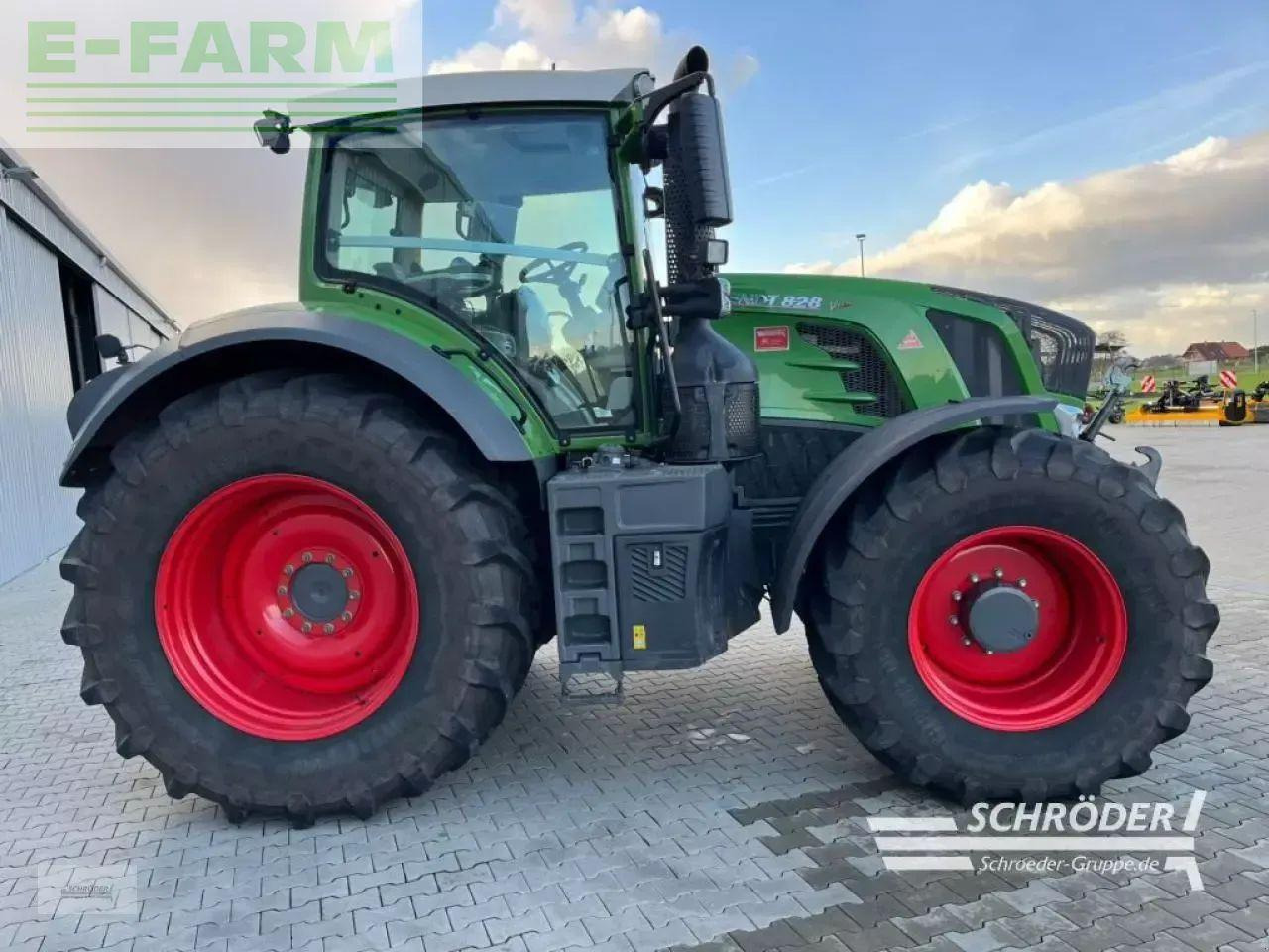 Fendt 828 vario s4 profi plus ProfiPlus - Farm tractor: picture 2 Fendt 828 vario s4 profi plus ProfiPlus - Farm tractor: picture 2