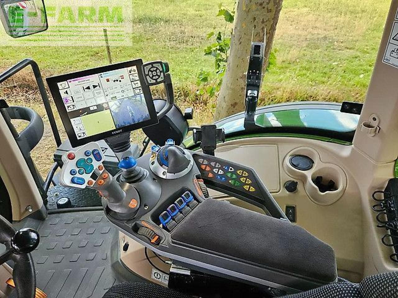 Farm tractor Fendt 933 gen6 profi plus 1900h ( 930 936 939 942 ): picture 11