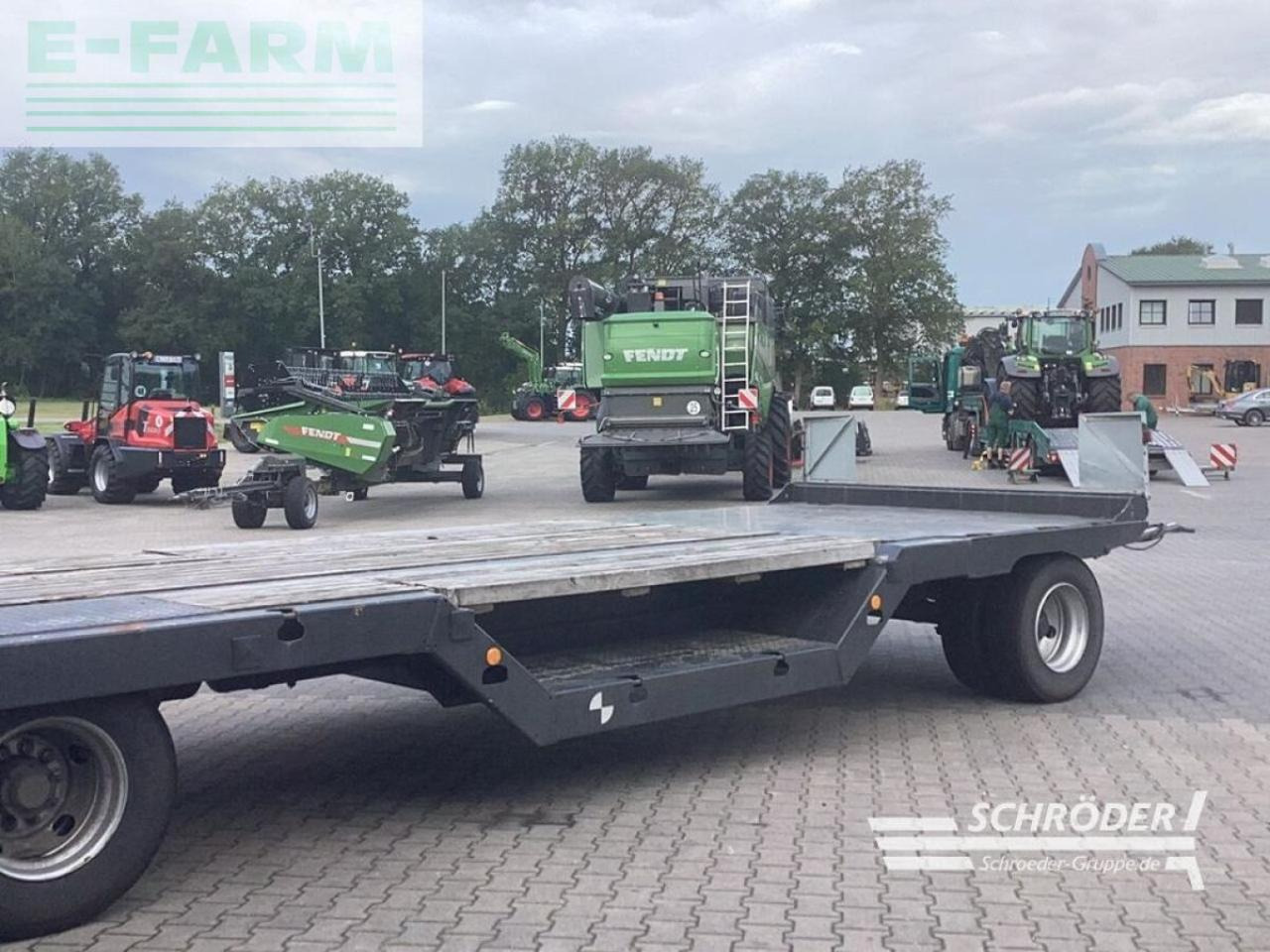 Fliegl dtl 300 p -tieflader - Low loader trailer: picture 5 Fliegl dtl 300 p -tieflader - Low loader trailer: picture 5