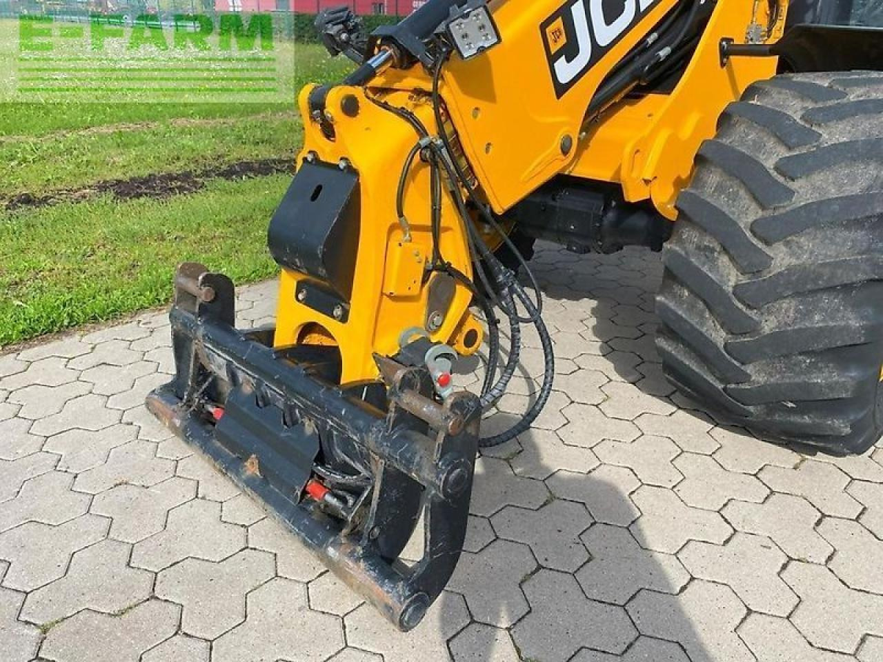 JCB tm 220 - 40 km/h - Telescopic handler: picture 2 JCB tm 220 - 40 km/h - Telescopic handler: picture 2