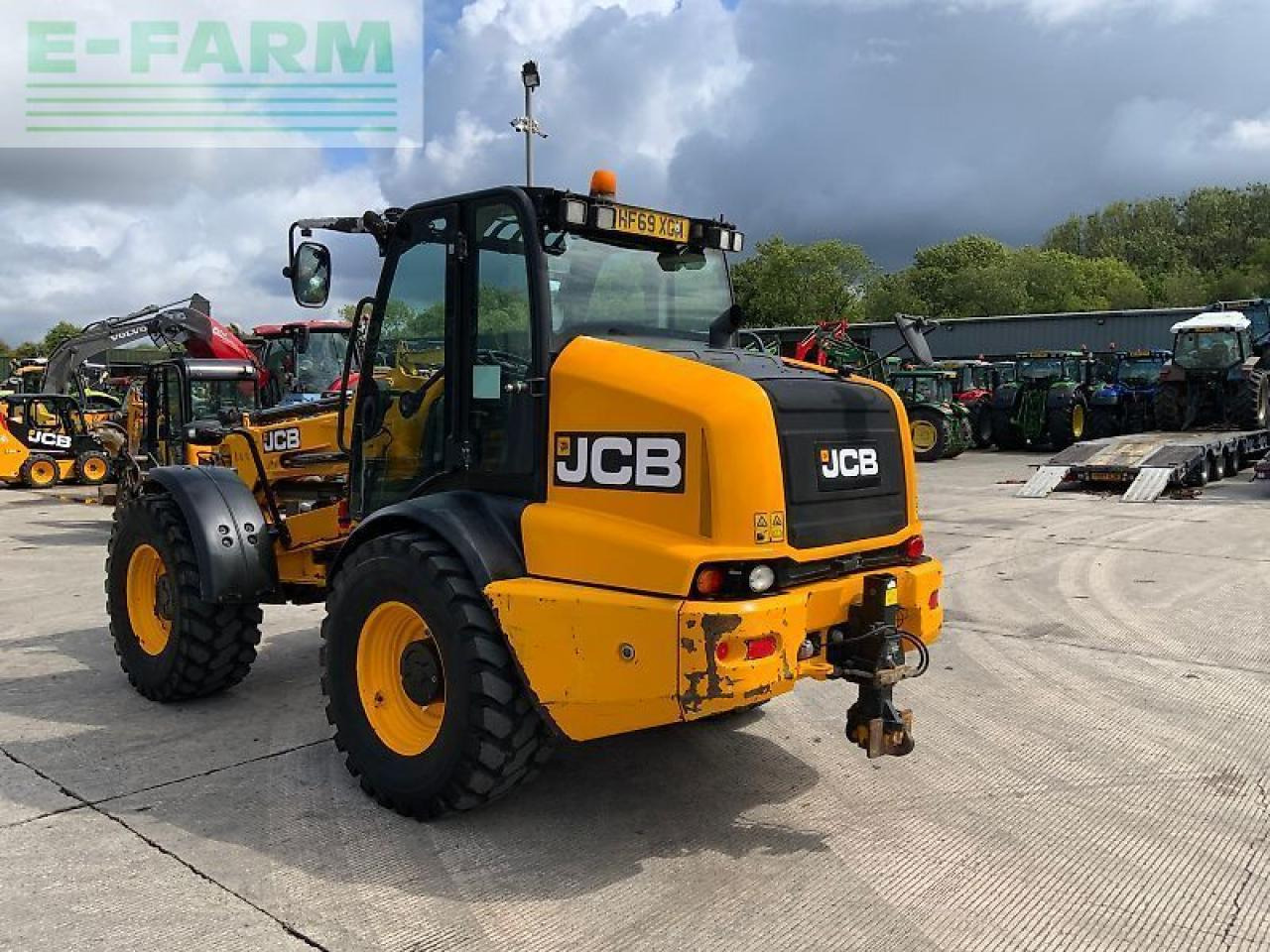 JCB tm320s pivot steer telehandler (st23560) - Wheel loader: picture 5 JCB tm320s pivot steer telehandler (st23560) - Wheel loader: picture 5
