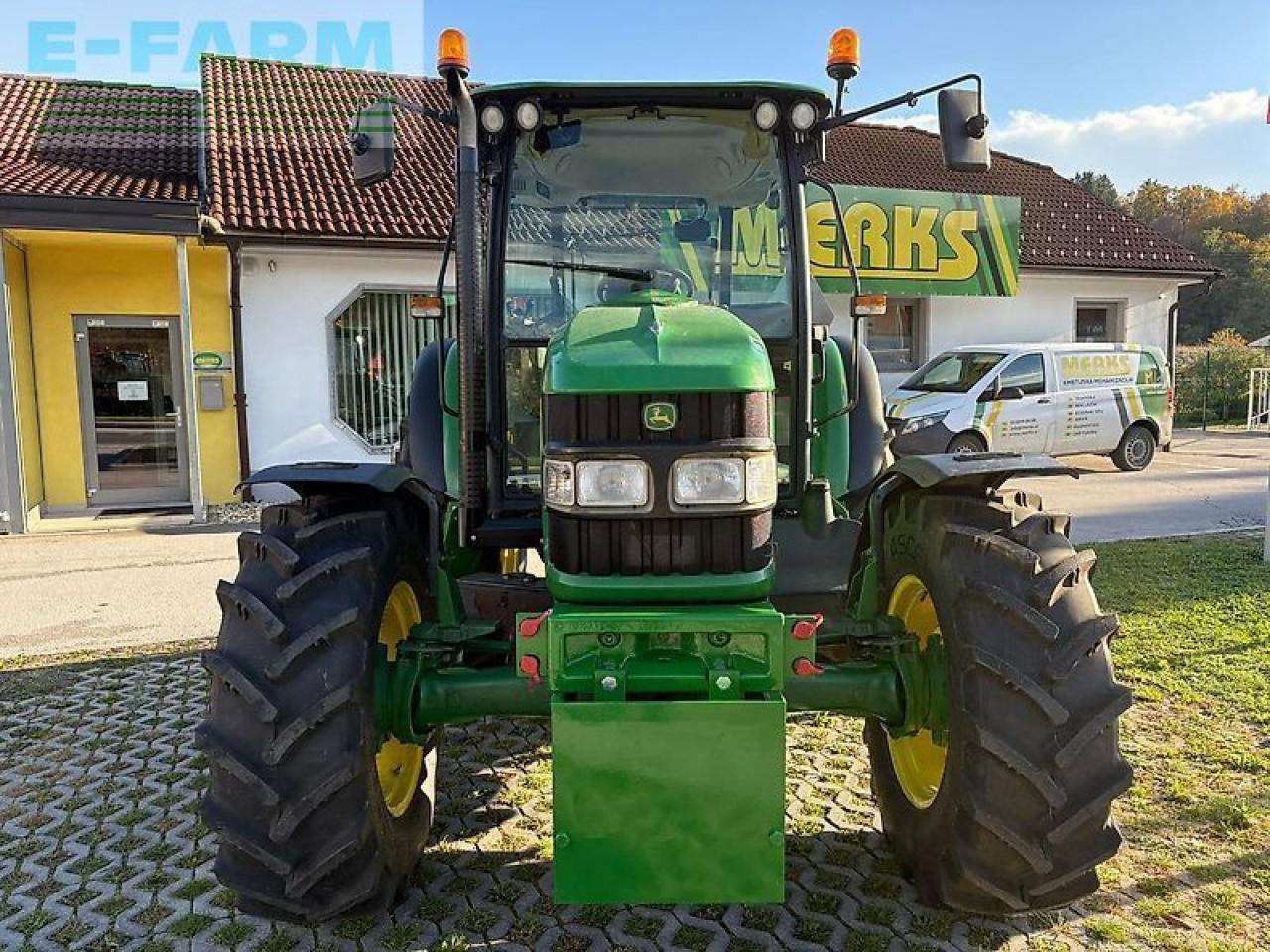 John Deere 5080r - Farm tractor: picture 2 John Deere 5080r - Farm tractor: picture 2