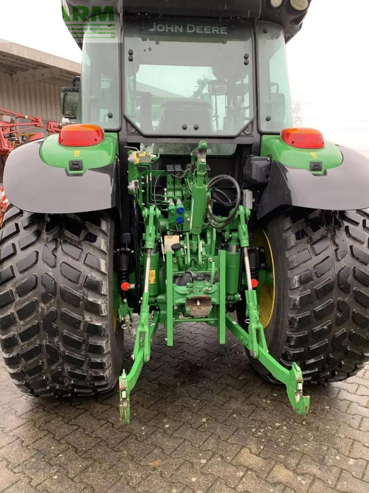 John Deere 5125r - Farm tractor: picture 4 John Deere 5125r - Farm tractor: picture 4