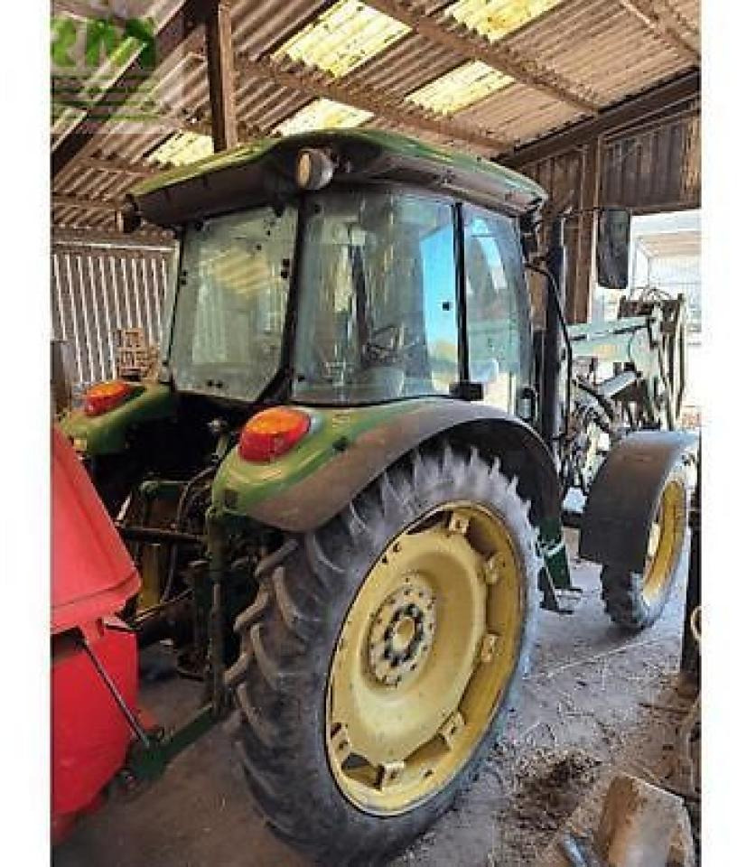 Farm tractor John Deere 5820: picture 9