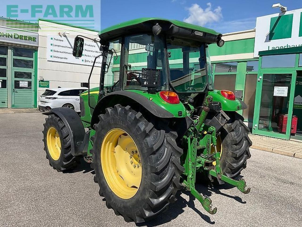 John Deere 5820 - Farm tractor: picture 4 John Deere 5820 - Farm tractor: picture 4