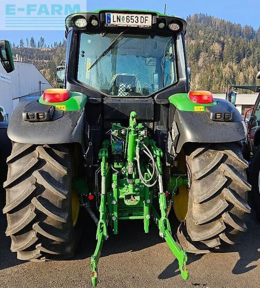 Farm tractor John Deere 6120m: picture 12