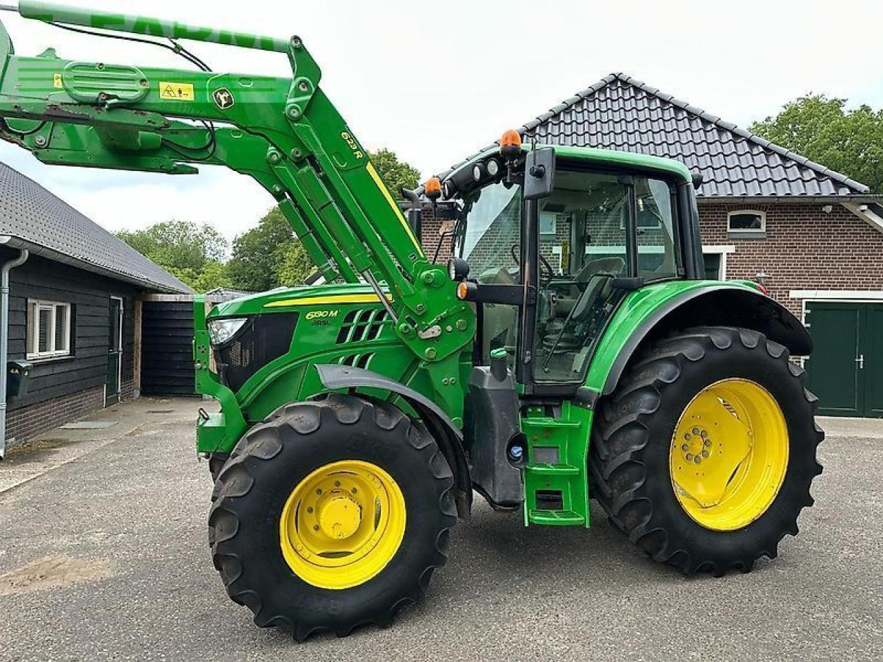 John Deere 6130m command quad+frontlader 623r - Farm tractor: picture 1 John Deere 6130m command quad+frontlader 623r - Farm tractor: picture 1