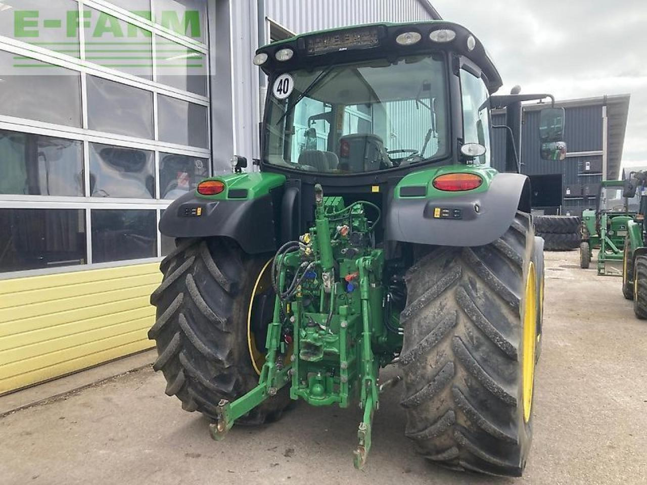 John Deere 6130r - Farm tractor: picture 4 John Deere 6130r - Farm tractor: picture 4