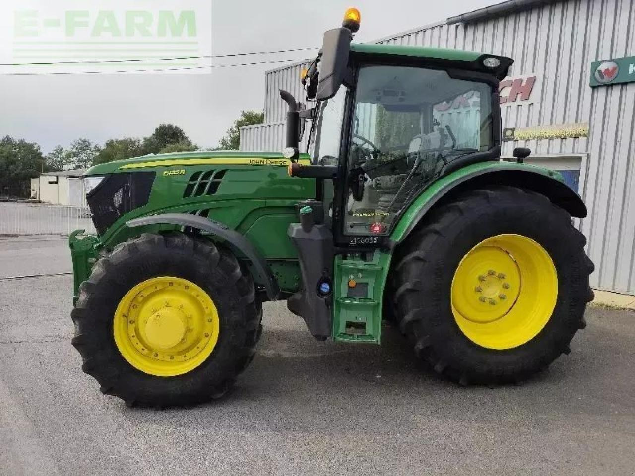John Deere 6135r - Farm tractor: picture 4 John Deere 6135r - Farm tractor: picture 4