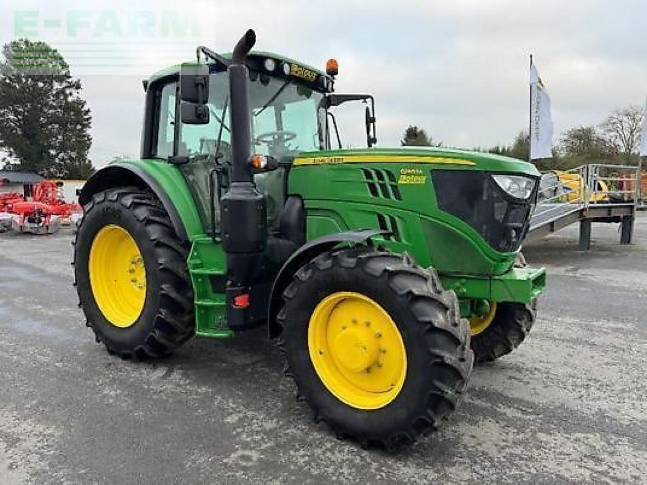 John Deere 6145m - Farm tractor: picture 3 John Deere 6145m - Farm tractor: picture 3