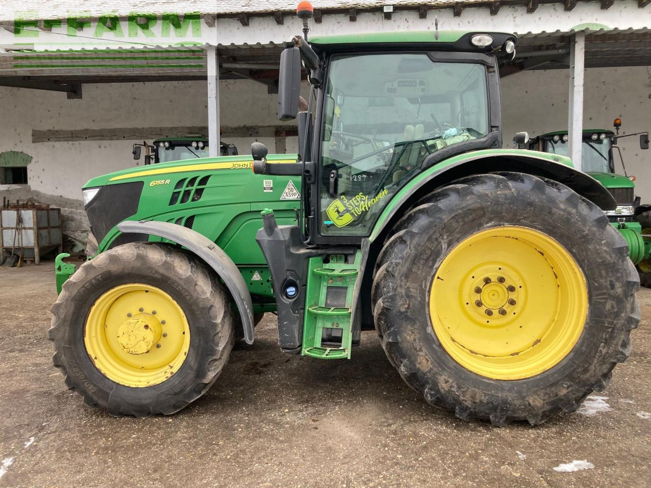 John Deere 6155R - Farm tractor: picture 1 John Deere 6155R - Farm tractor: picture 1
