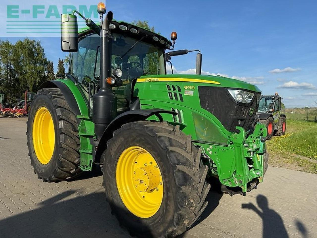 John Deere 6155r - Farm tractor: picture 3 John Deere 6155r - Farm tractor: picture 3
