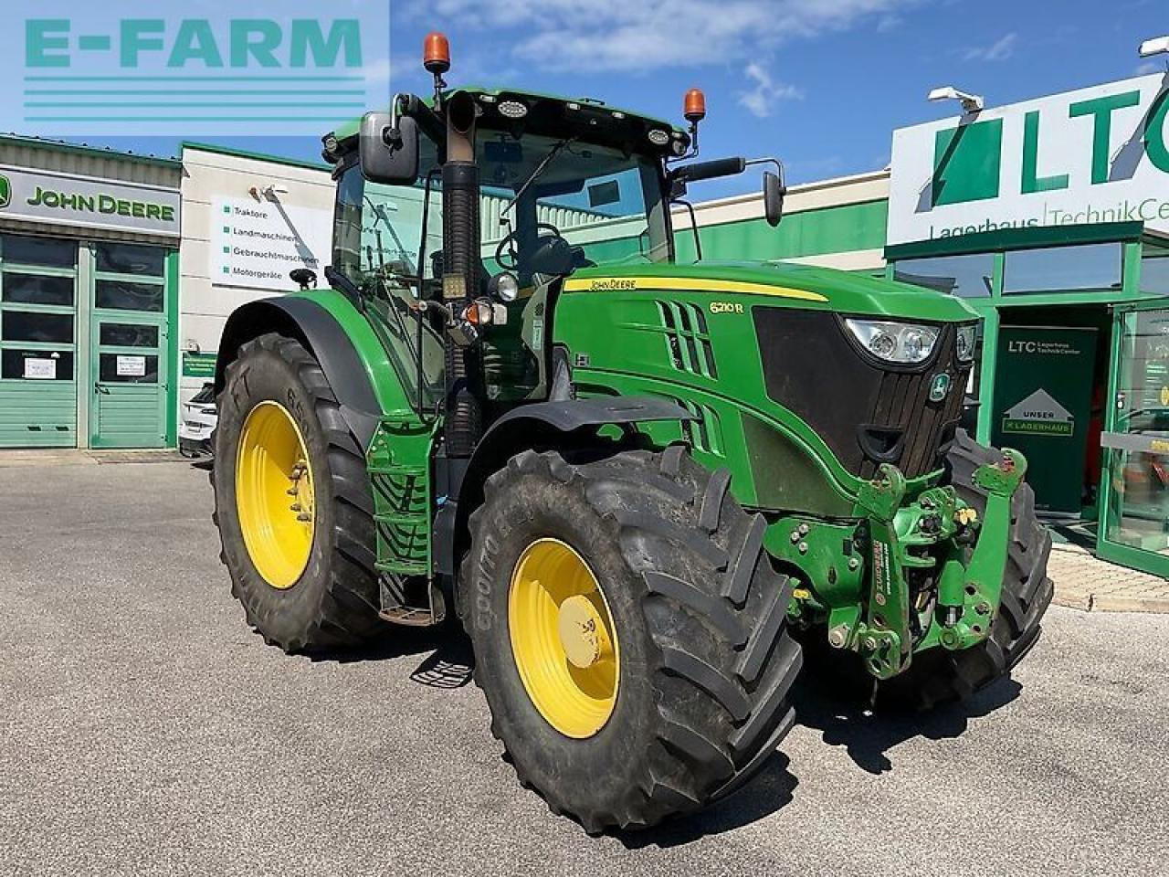 John Deere 6210r - Farm tractor: picture 2 John Deere 6210r - Farm tractor: picture 2
