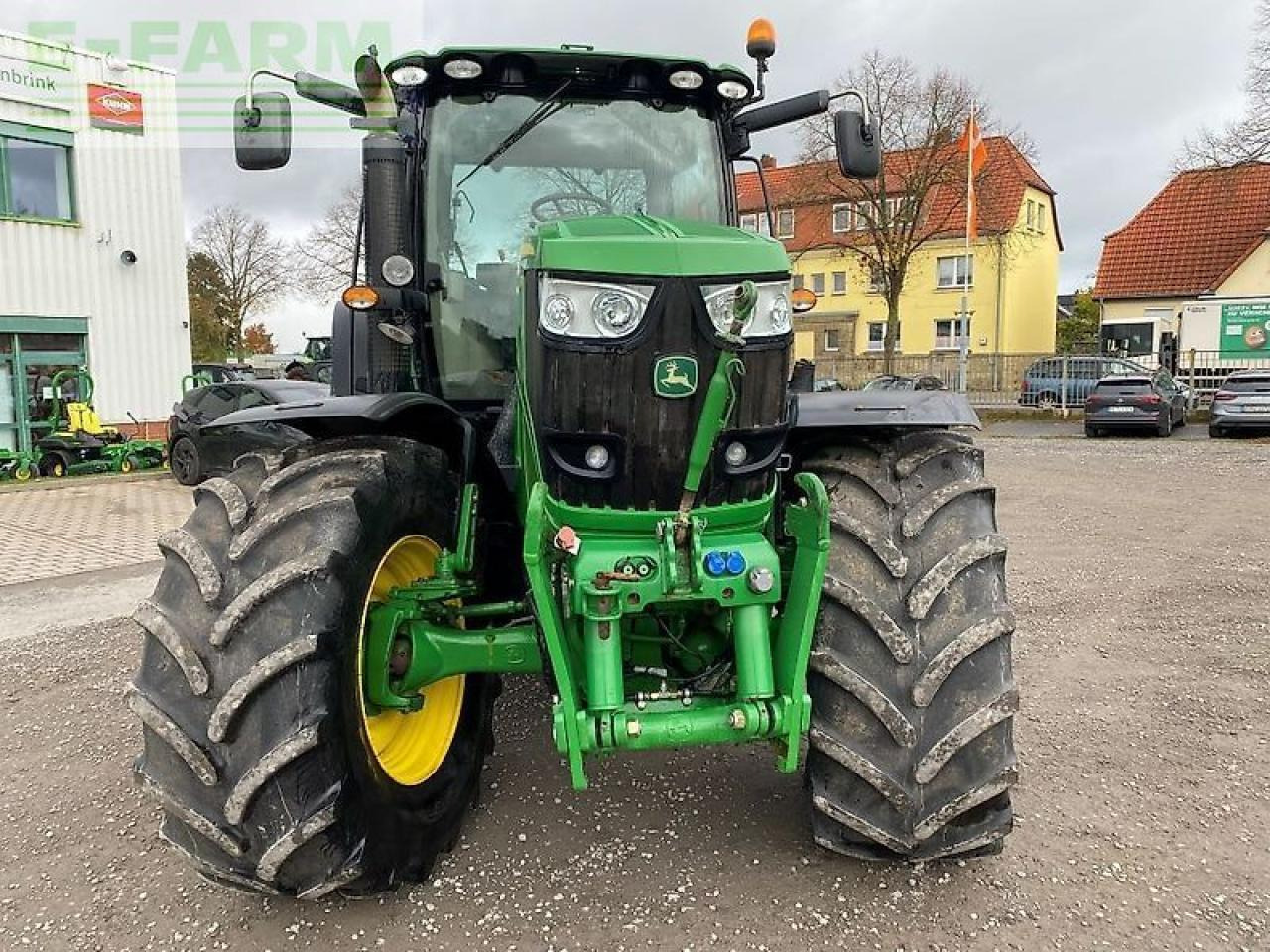 John Deere 6210r - Farm tractor: picture 5 John Deere 6210r - Farm tractor: picture 5
