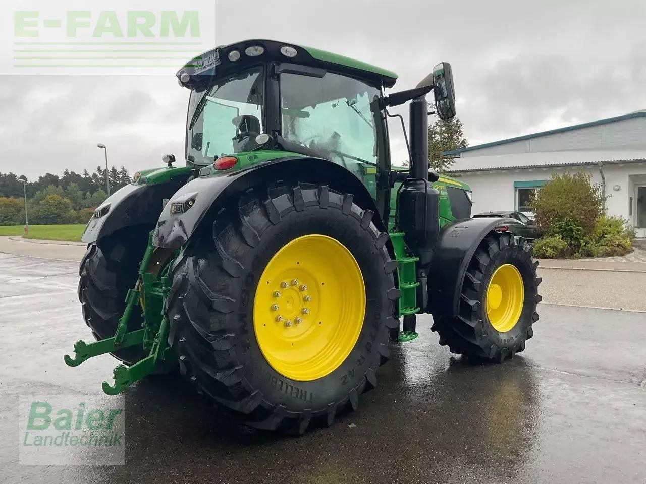 John Deere 6215r - Farm tractor: picture 4 John Deere 6215r - Farm tractor: picture 4