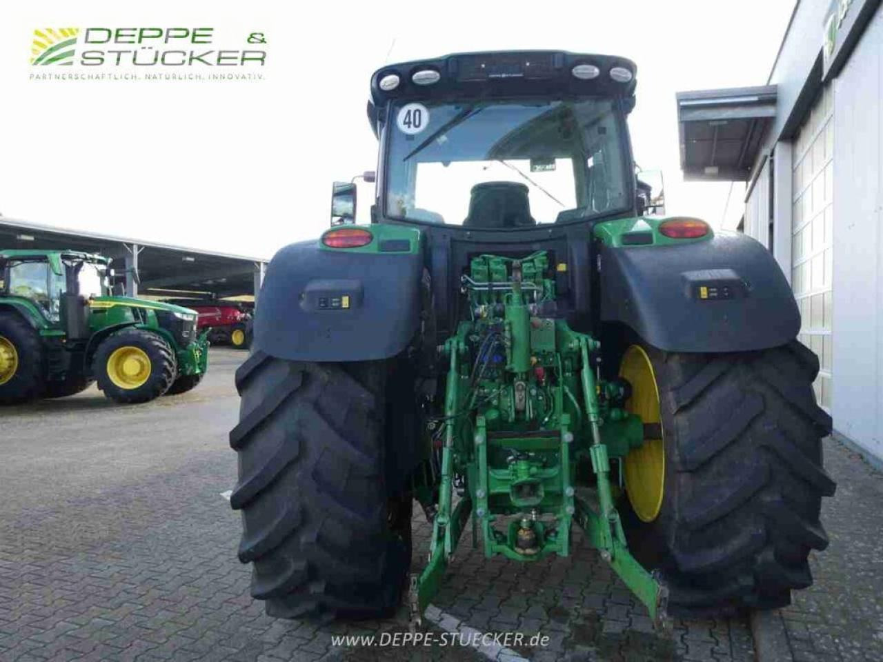 John Deere 6215r - Farm tractor: picture 5 John Deere 6215r - Farm tractor: picture 5