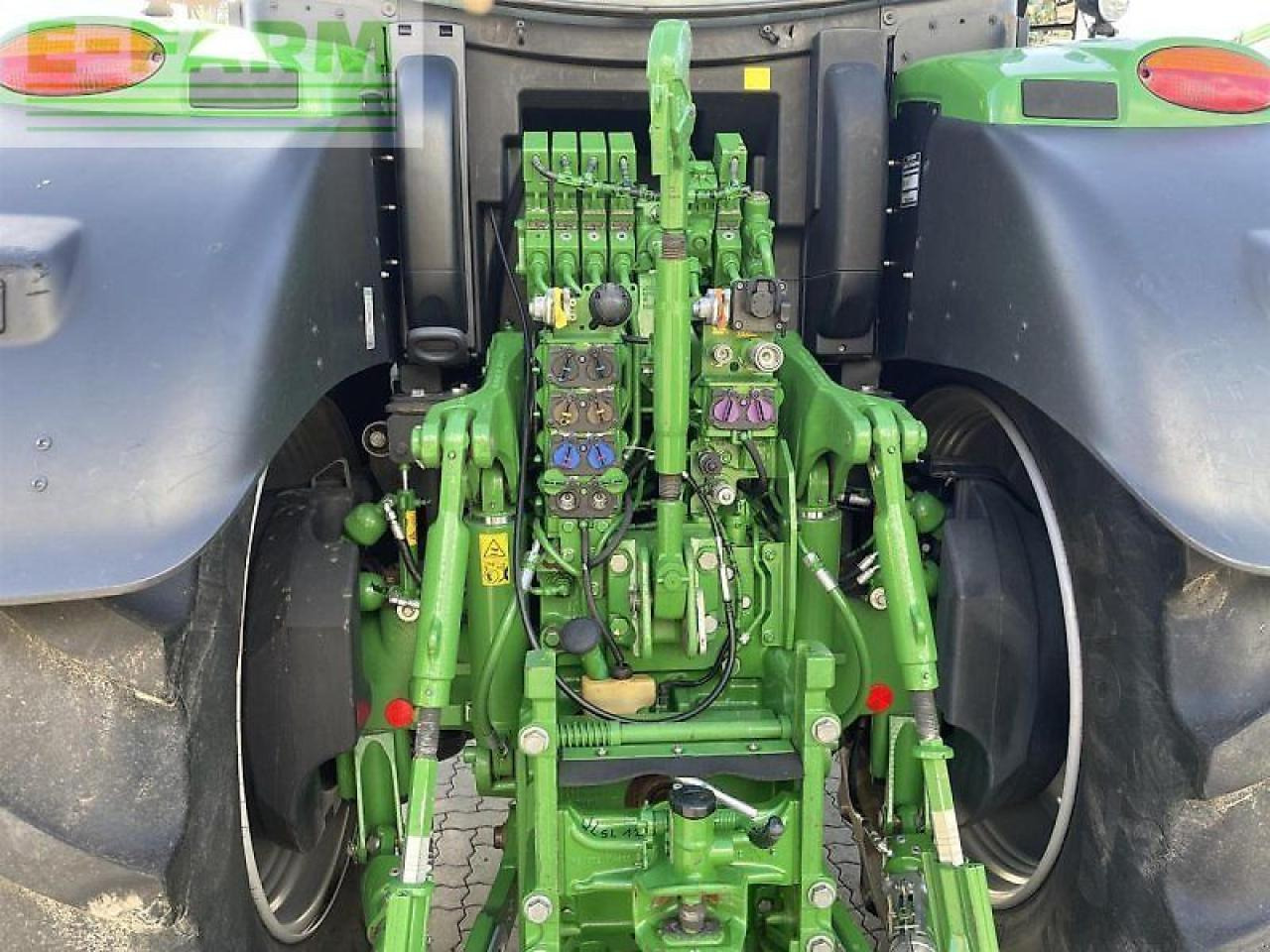 John Deere 6250r - Farm tractor: picture 5 John Deere 6250r - Farm tractor: picture 5