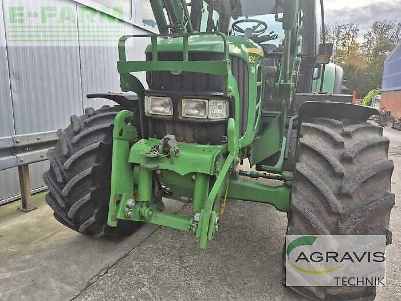 John Deere 6330 - Farm tractor: picture 2 John Deere 6330 - Farm tractor: picture 2