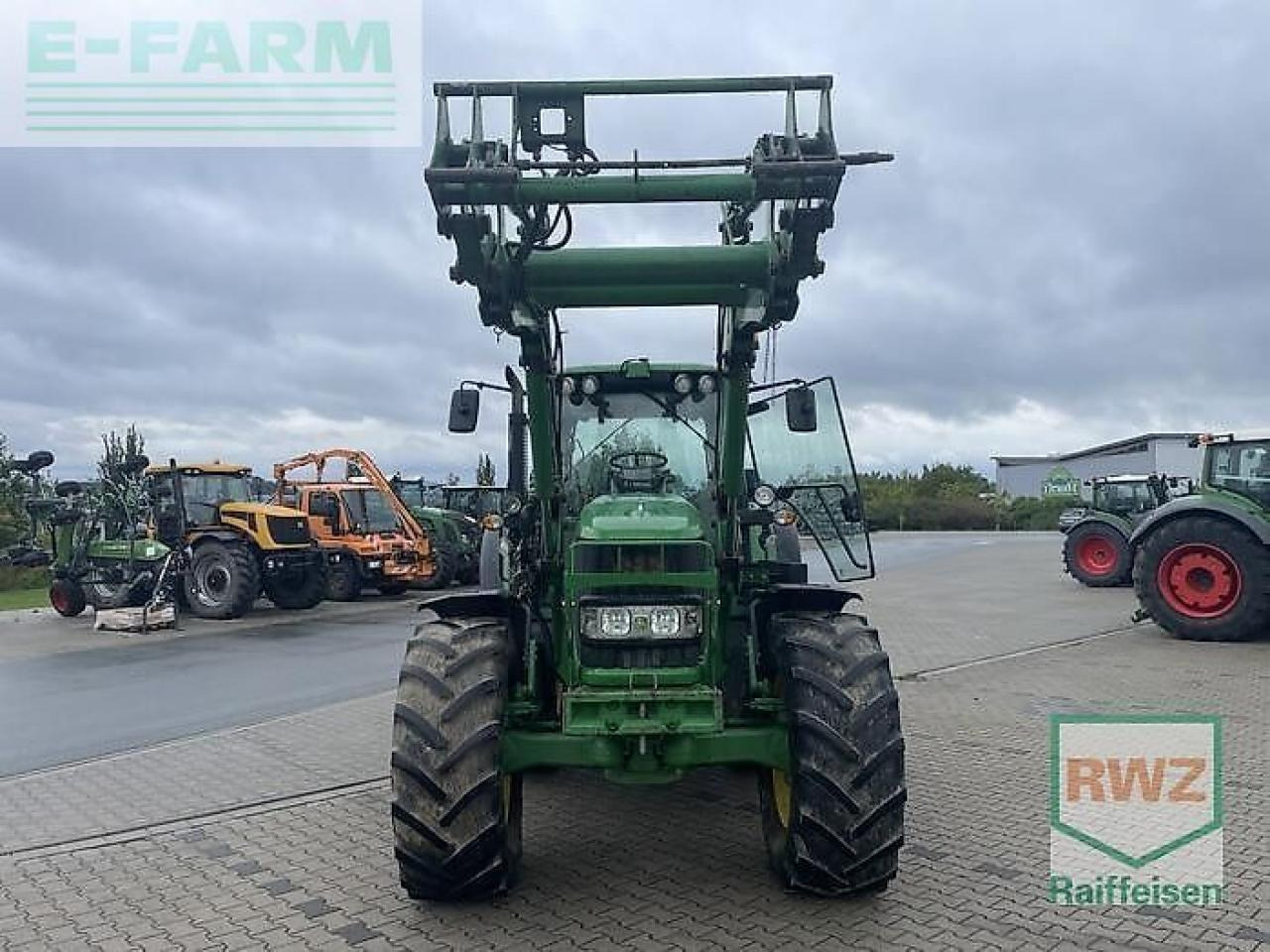 John Deere 6830 Premium - Farm tractor: picture 3 John Deere 6830 Premium - Farm tractor: picture 3