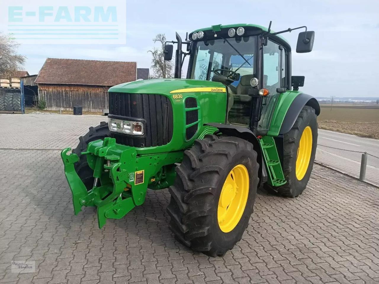 John Deere 6830 premium - Farm tractor: picture 3 John Deere 6830 premium - Farm tractor: picture 3