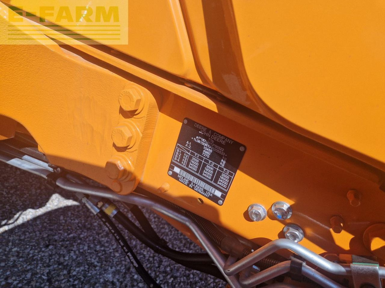 Farm tractor John Deere 6R 150: picture 12
