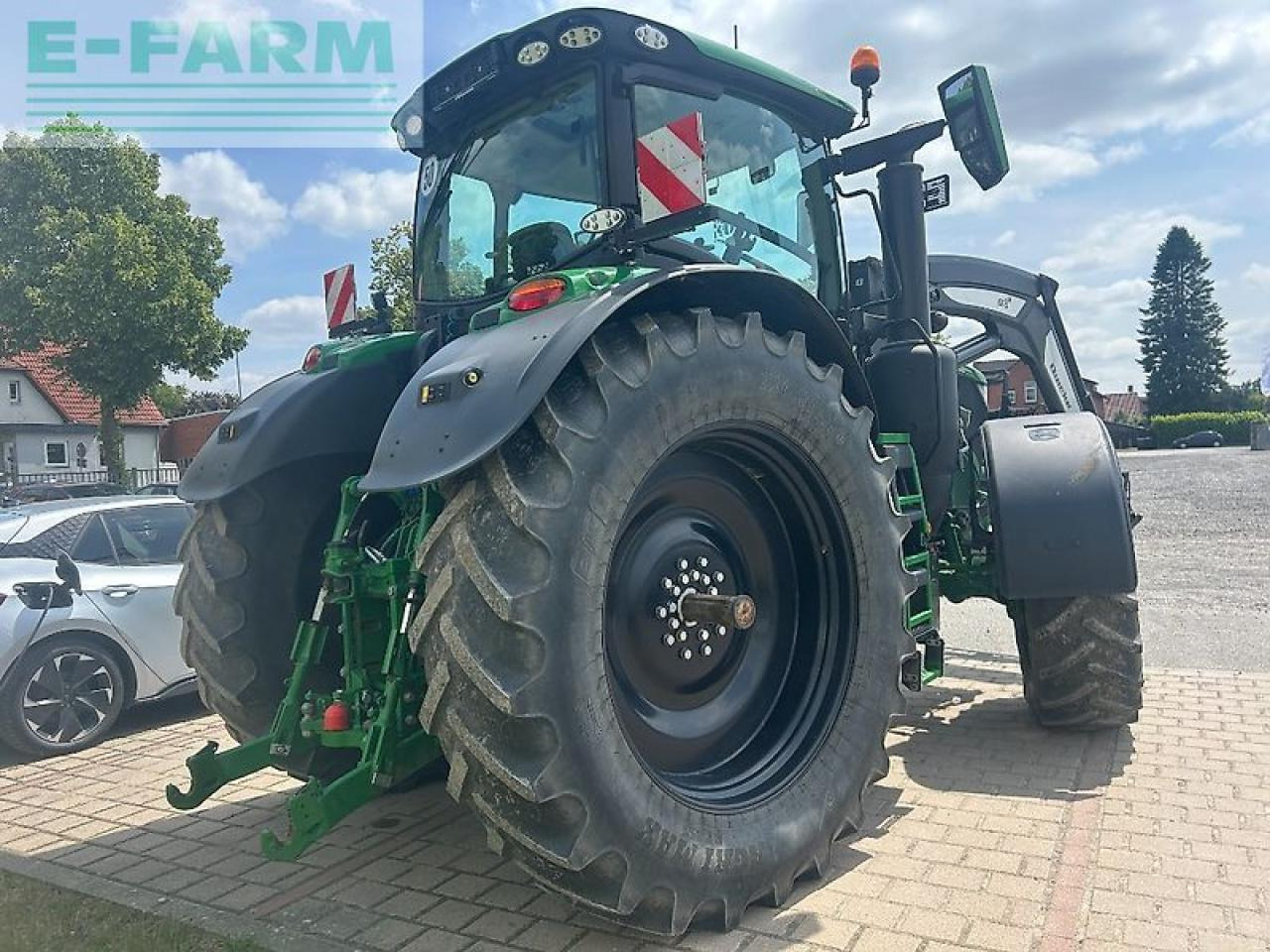 John Deere 6r250 - Farm tractor: picture 4 John Deere 6r250 - Farm tractor: picture 4
