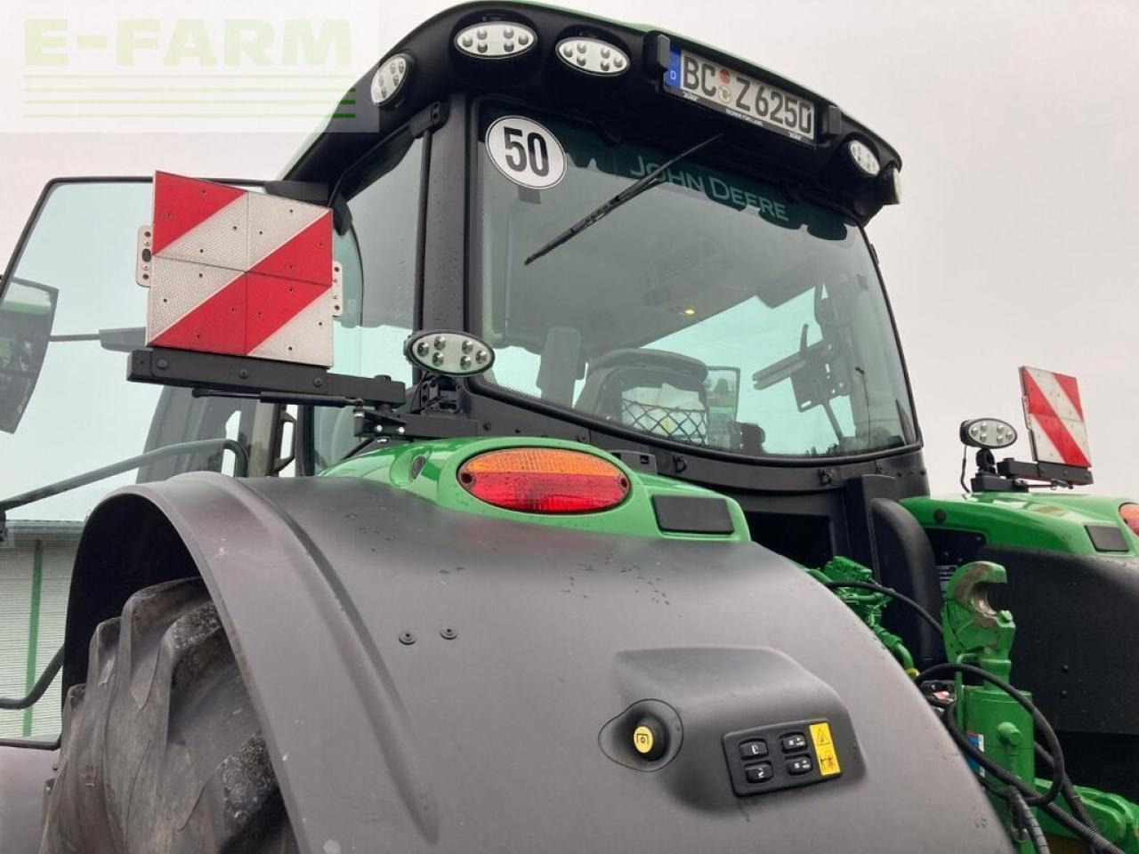 John Deere 6r250 - Farm tractor: picture 5 John Deere 6r250 - Farm tractor: picture 5