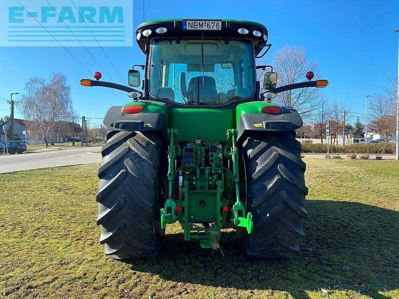Farm tractor John Deere 7230r: picture 6