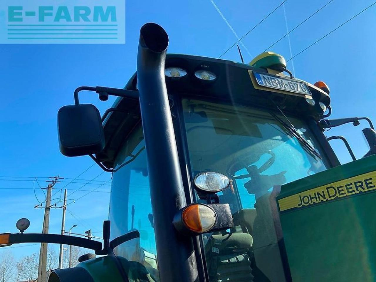 Farm tractor John Deere 7230r: picture 27