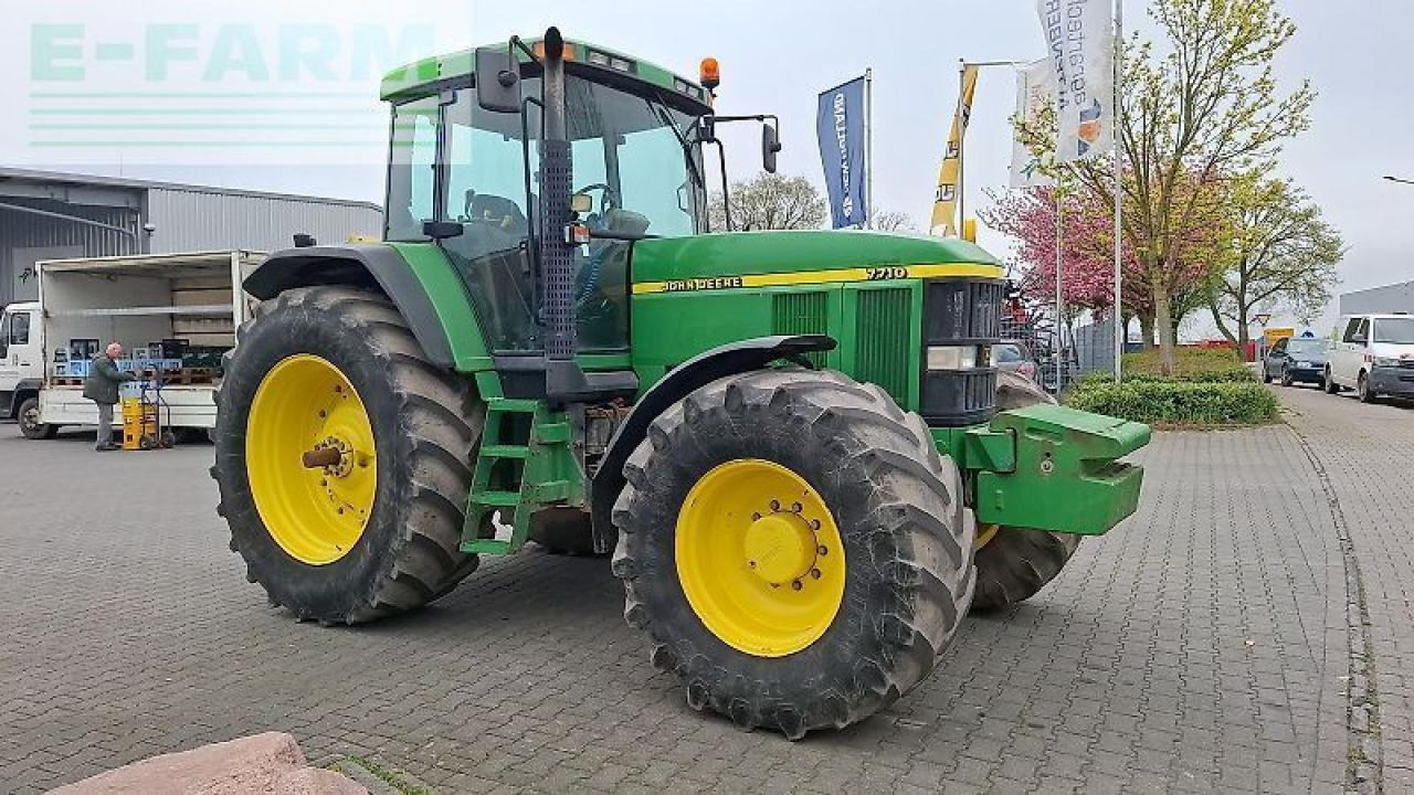 John Deere 7710 powerquad - Farm tractor: picture 3 John Deere 7710 powerquad - Farm tractor: picture 3
