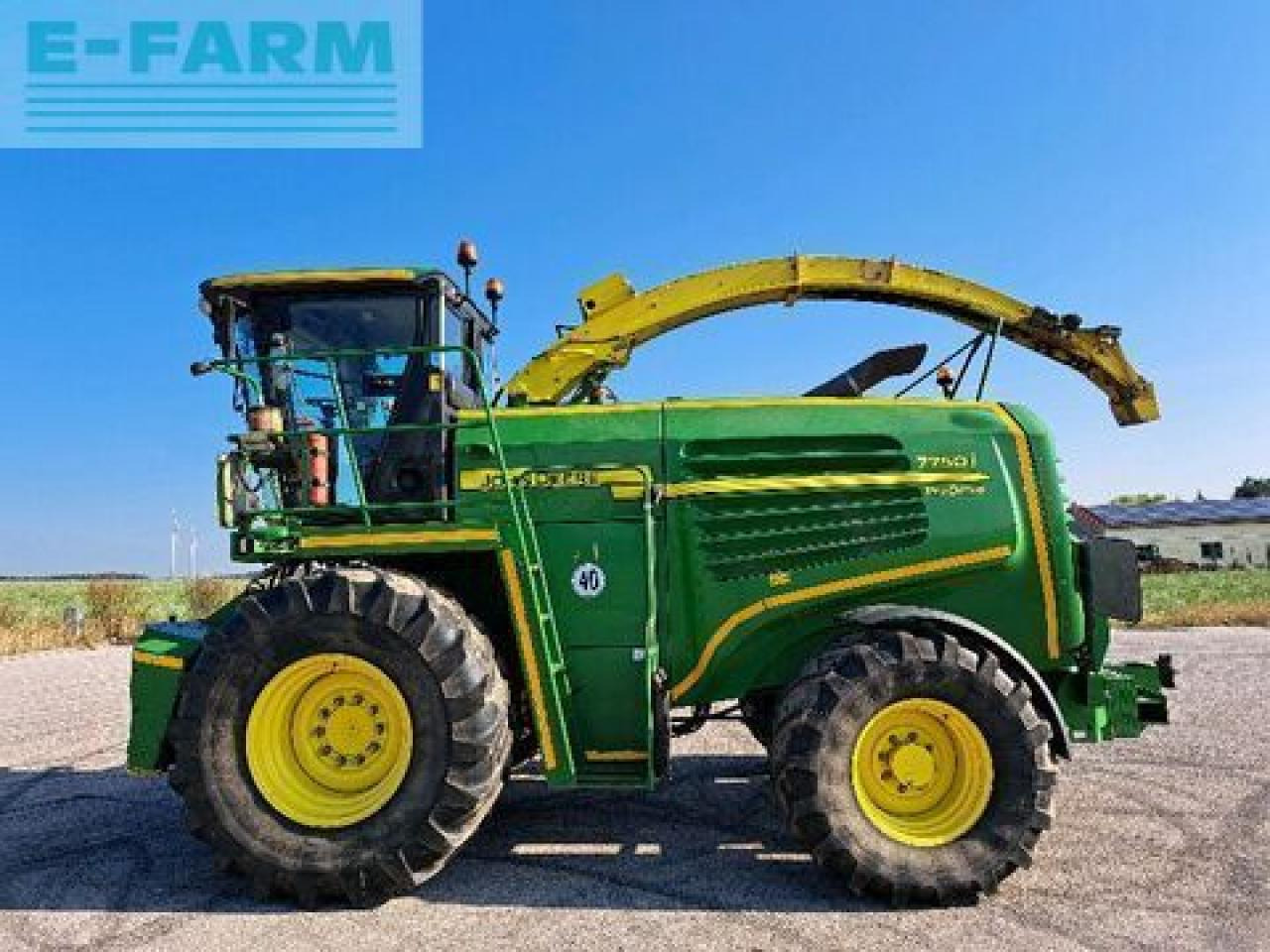 John Deere 7750 - Forage harvester: picture 1 John Deere 7750 - Forage harvester: picture 1