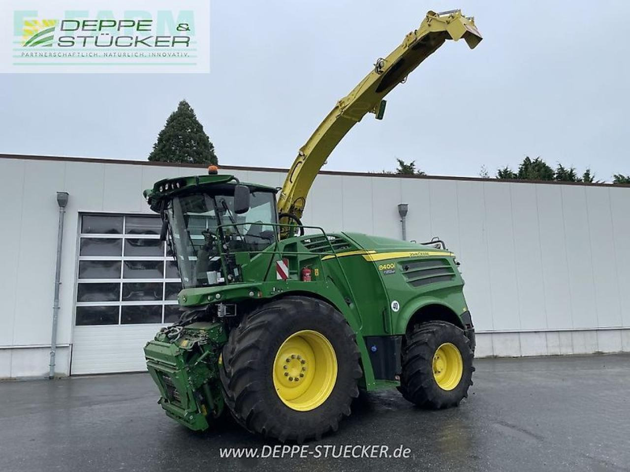John Deere 8400i mit kemper 375 - Forage harvester: picture 1 John Deere 8400i mit kemper 375 - Forage harvester: picture 1