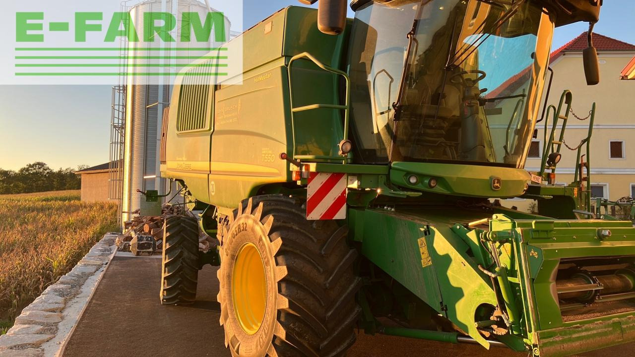 John Deere T550 HM - Combine harvester: picture 4 John Deere T550 HM - Combine harvester: picture 4
