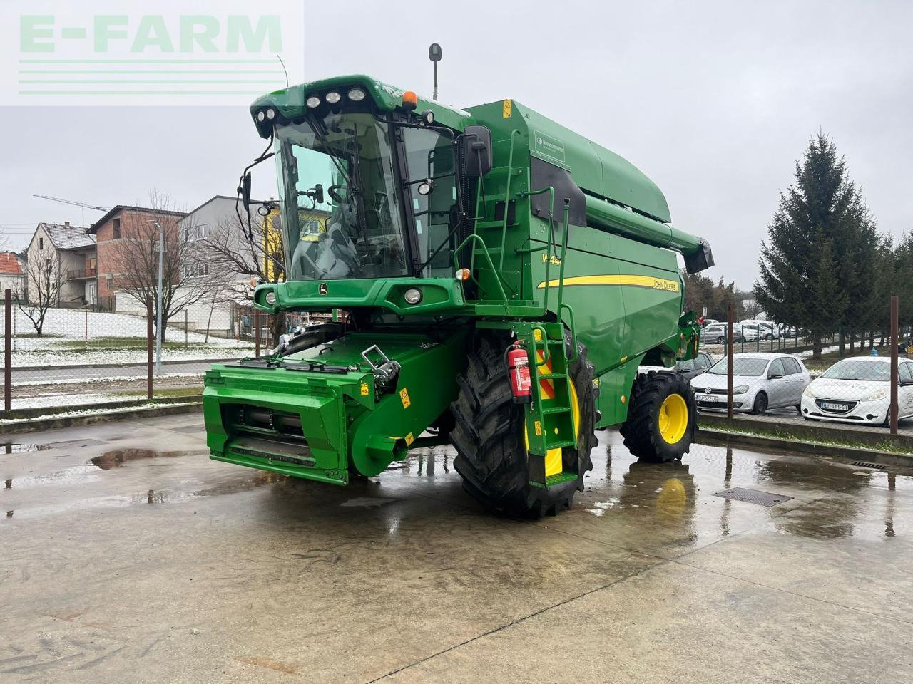 John Deere W440 - Combine harvester: picture 1 John Deere W440 - Combine harvester: picture 1