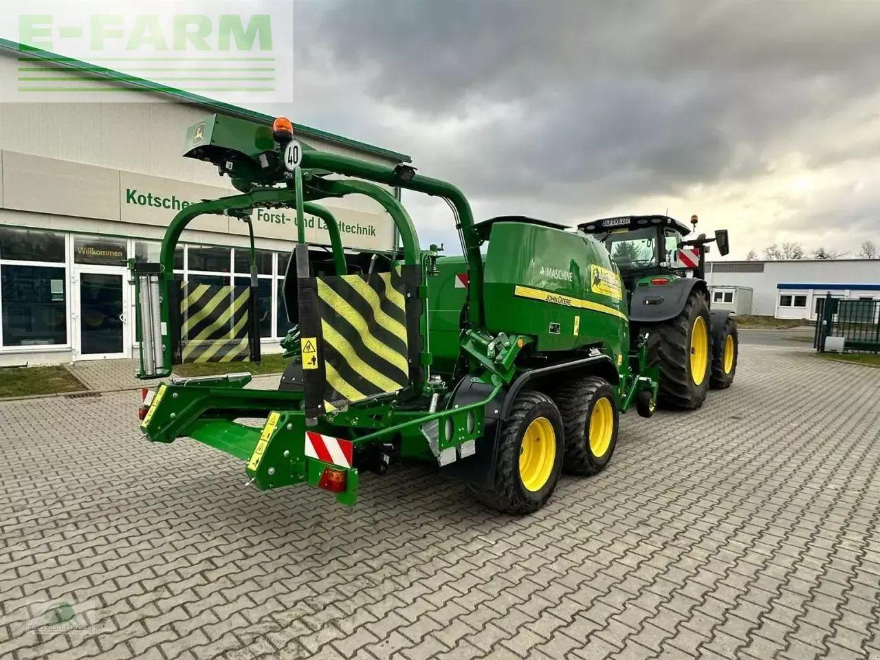 John Deere c441r - Square baler: picture 2 John Deere c441r - Square baler: picture 2