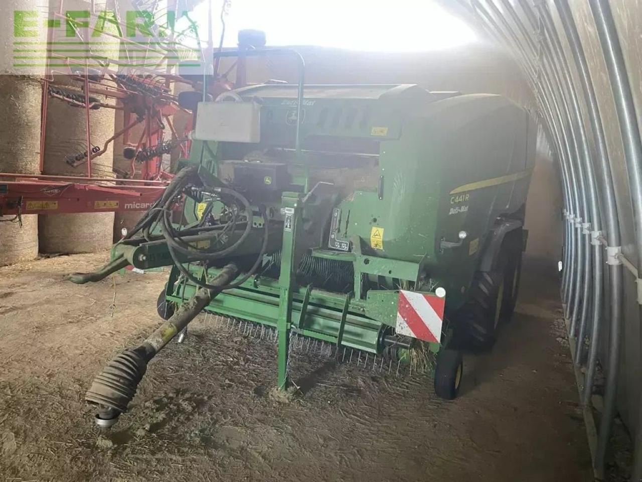John Deere c441r - Square baler: picture 3 John Deere c441r - Square baler: picture 3