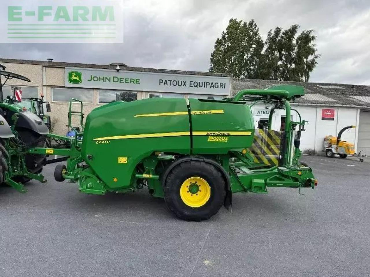 John Deere c441r - Square baler: picture 2 John Deere c441r - Square baler: picture 2