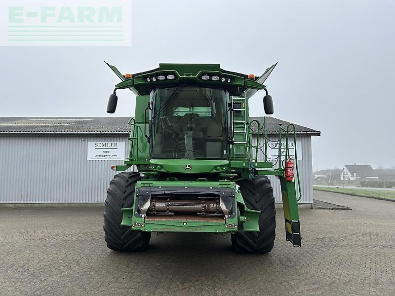 John Deere s690 - Combine harvester: picture 2 John Deere s690 - Combine harvester: picture 2