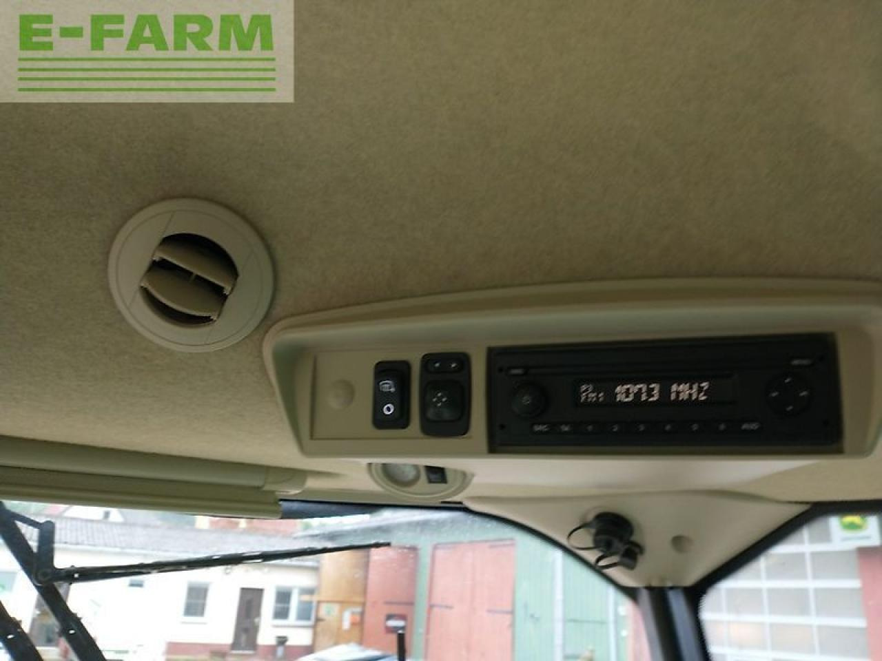 John Deere t660 my18 prod 20 - Combine harvester: picture 2 John Deere t660 my18 prod 20 - Combine harvester: picture 2