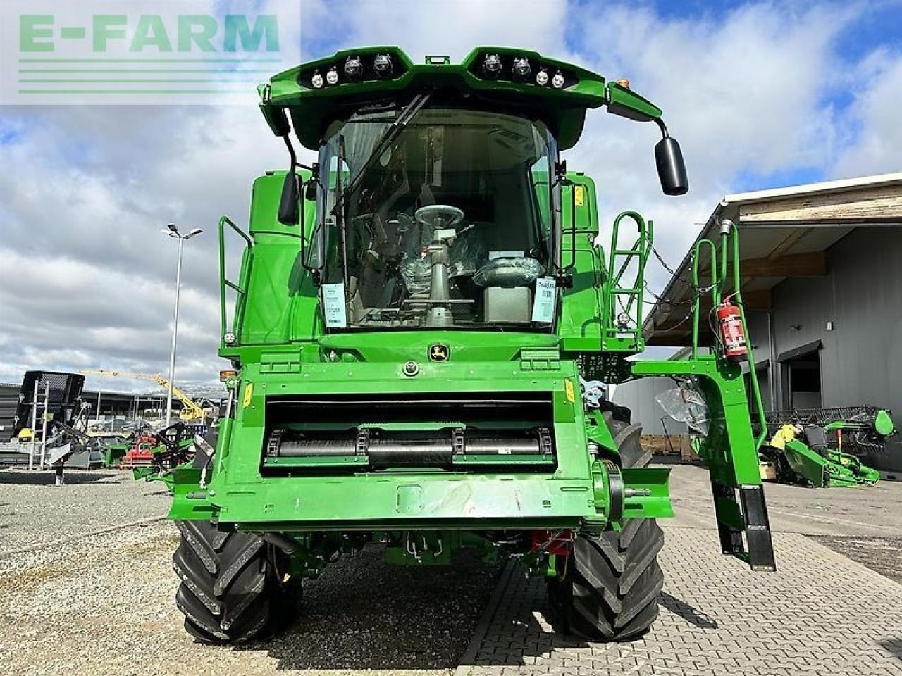 John Deere t670 hm - Combine harvester: picture 2 John Deere t670 hm - Combine harvester: picture 2