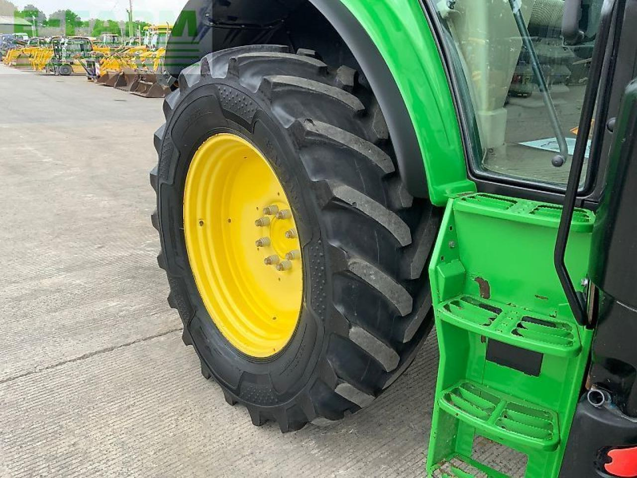 Farm tractor John Deere tractor 6155m (st23502): picture 16