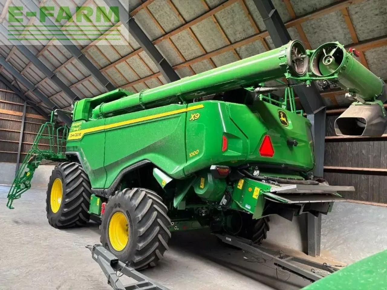 John Deere x9 1000 - Combine harvester: picture 2 John Deere x9 1000 - Combine harvester: picture 2