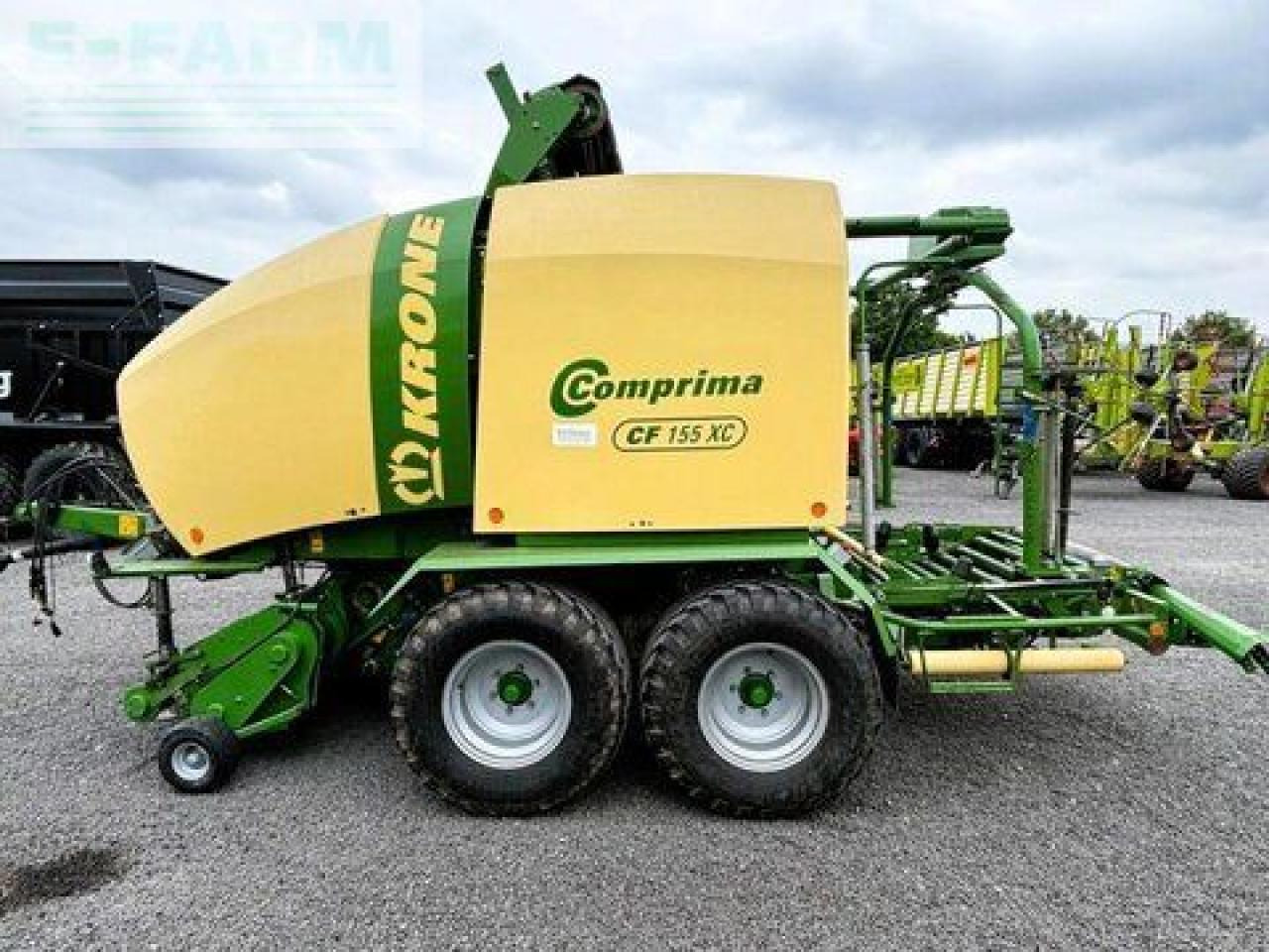 Krone comprima cf 155 xc, pressen-wickler-kombination - Square baler: picture 1 Krone comprima cf 155 xc, pressen-wickler-kombination - Square baler: picture 1