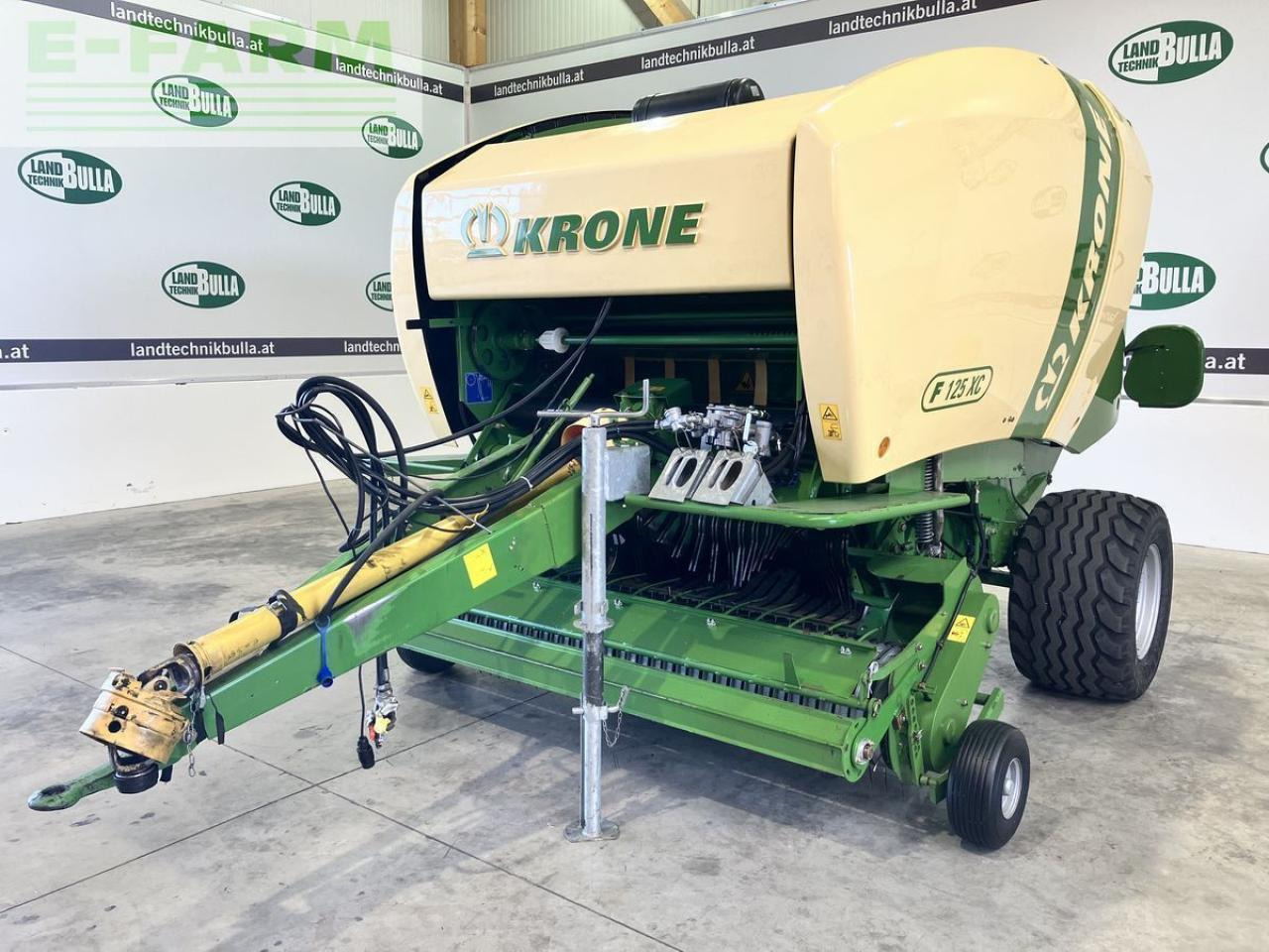 Krone comprima f 125 xc - Square baler: picture 1 Krone comprima f 125 xc - Square baler: picture 1