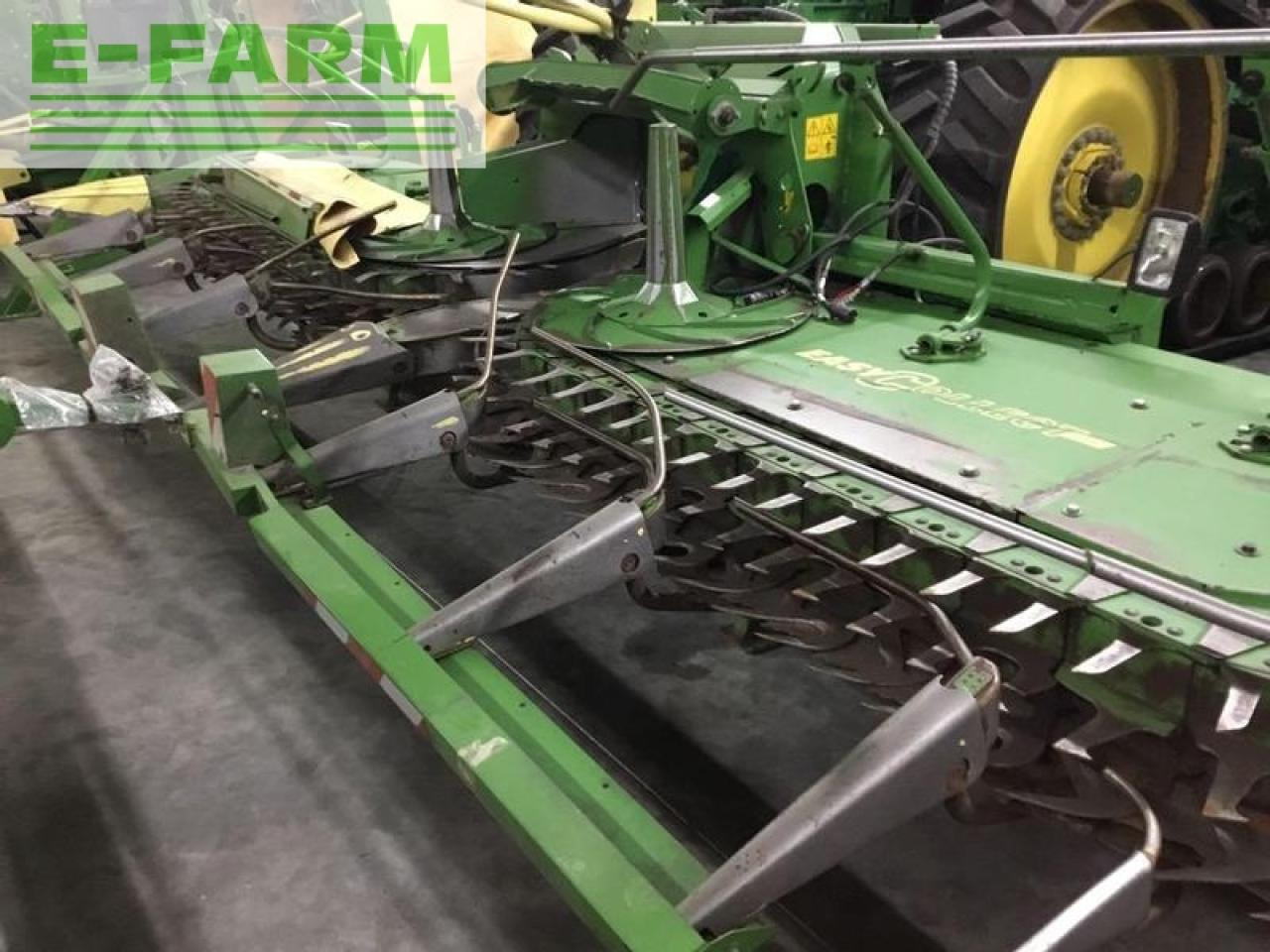 Krone easy collect 6000 fp - Corn header: picture 3 Krone easy collect 6000 fp - Corn header: picture 3