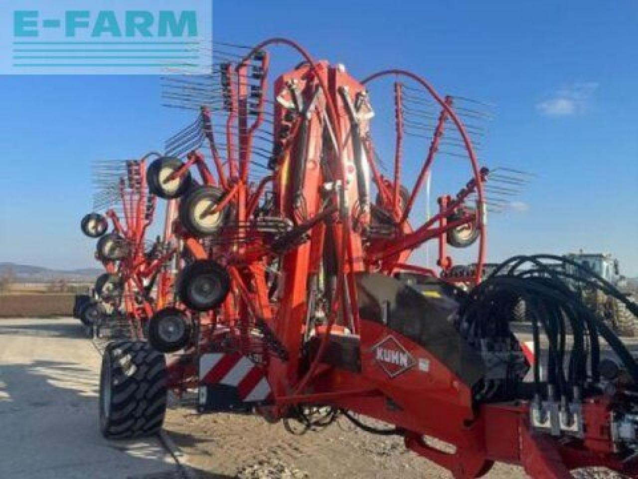 Kuhn ga 13131 - Tedder/ Rake: picture 1 Kuhn ga 13131 - Tedder/ Rake: picture 1