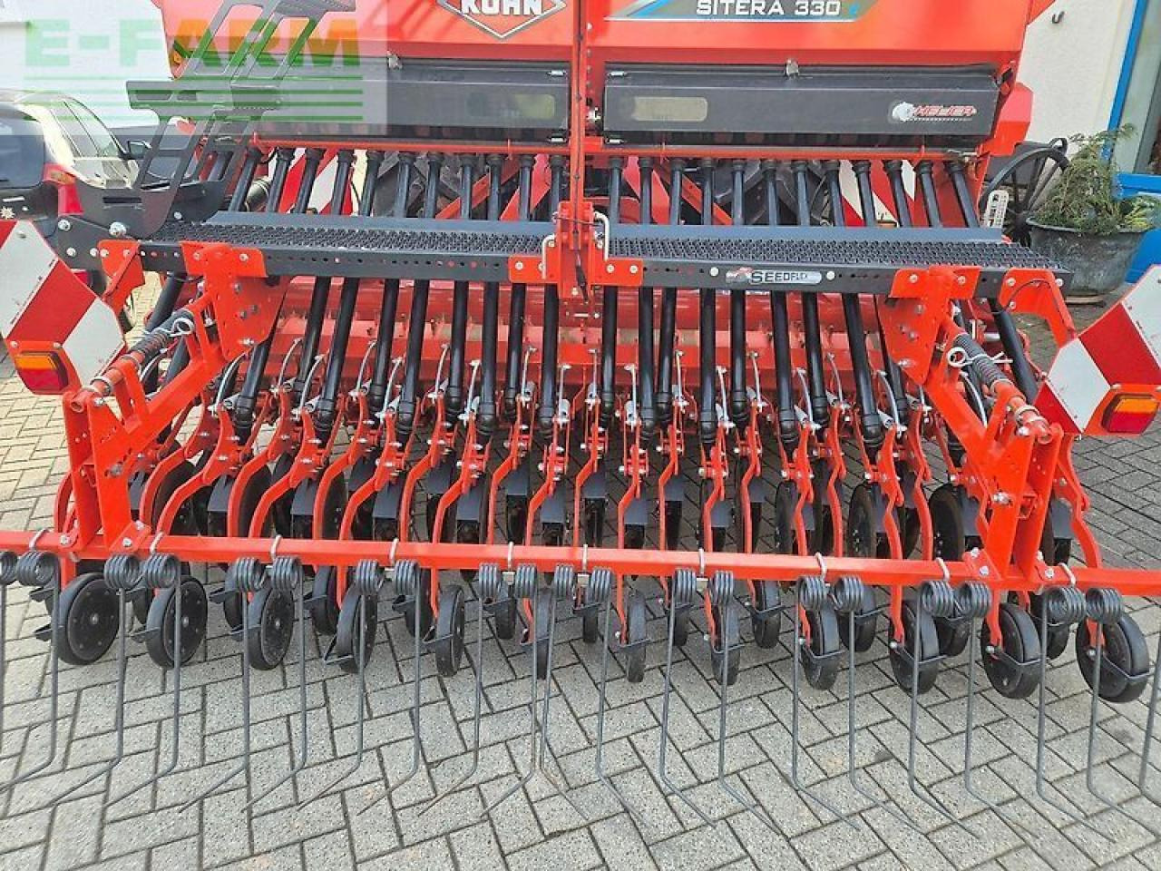 Seed drill Kuhn sitera 330e 24 reihen + hrb 303d , elektrische dosierung, spuranreißer, durakuhn: picture 13
