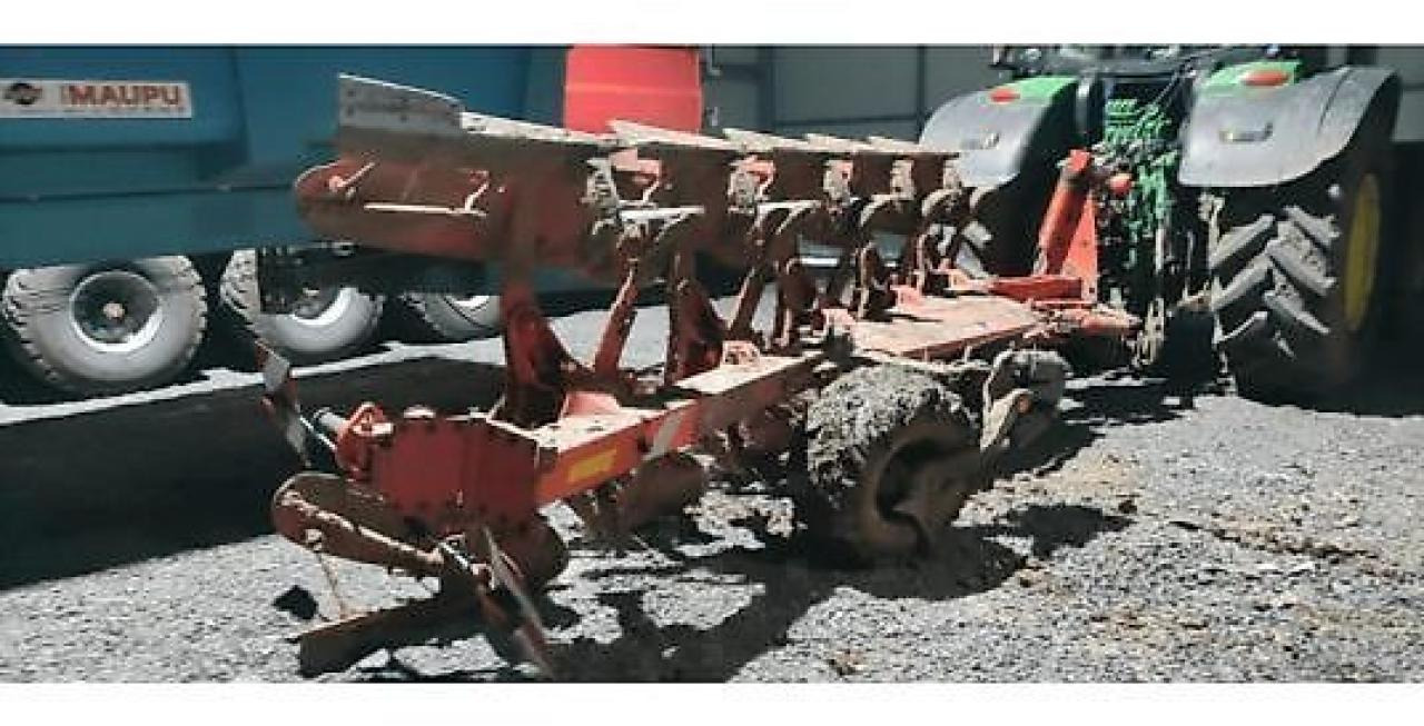 Kuhn varimaster 153 - Plow: picture 1 Kuhn varimaster 153 - Plow: picture 1
