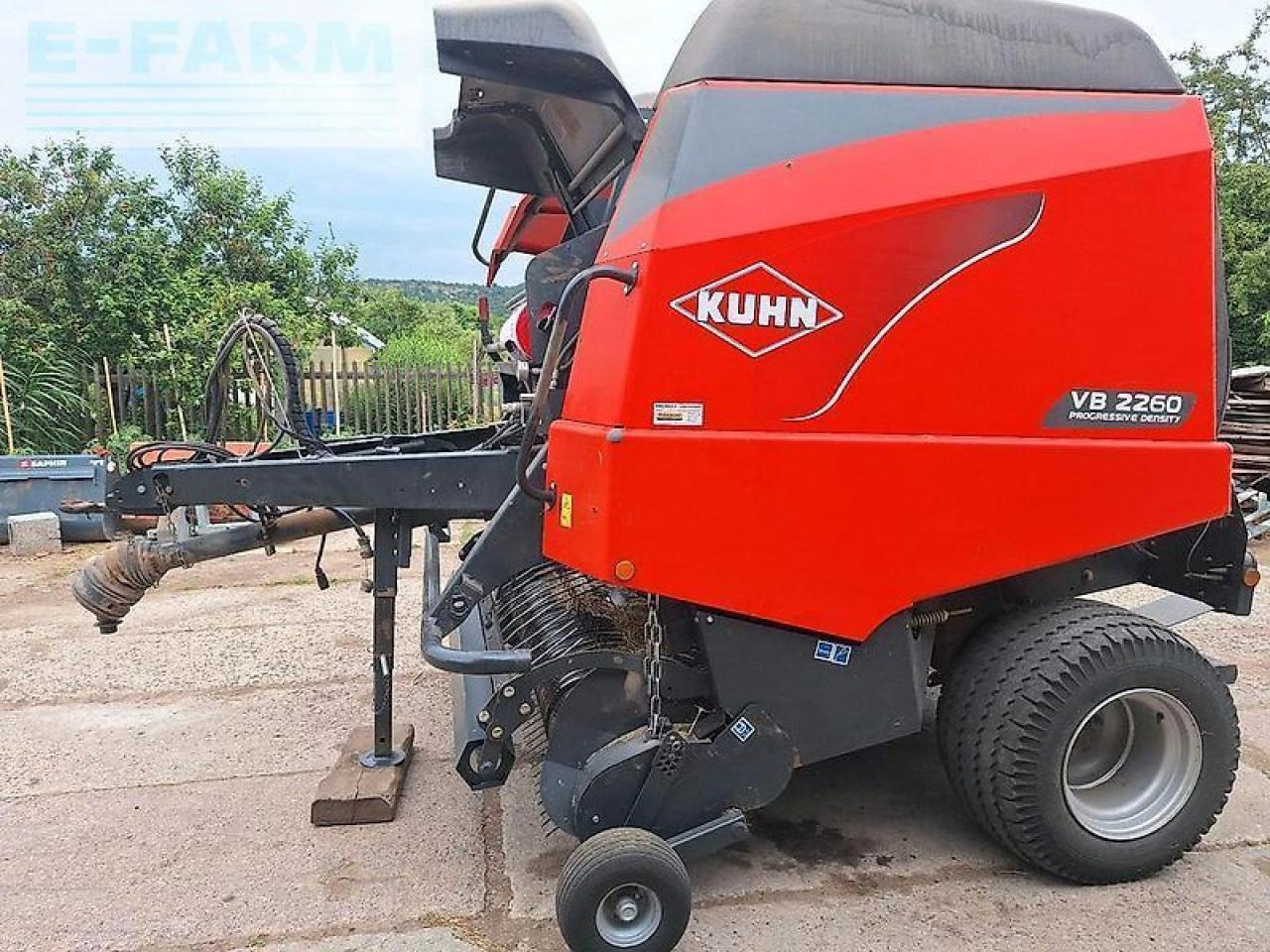 Kuhn vb2260 rundballenpresse presse variabel schneidwerk krone - Square baler: picture 1 Kuhn vb2260 rundballenpresse presse variabel schneidwerk krone - Square baler: picture 1